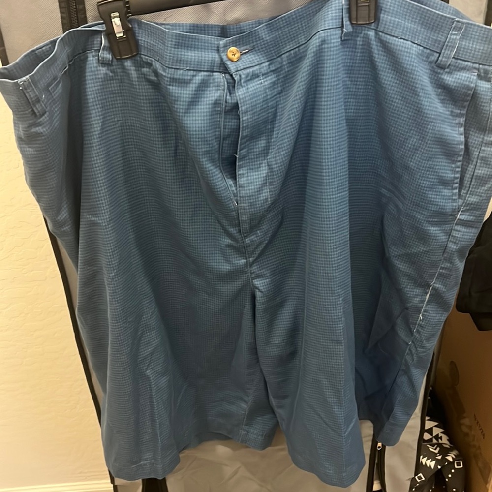 PGA shorts size 52 used in good condition still.